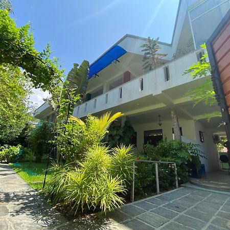Araliya Suite Inn Hikkaduwa Ngoại thất bức ảnh