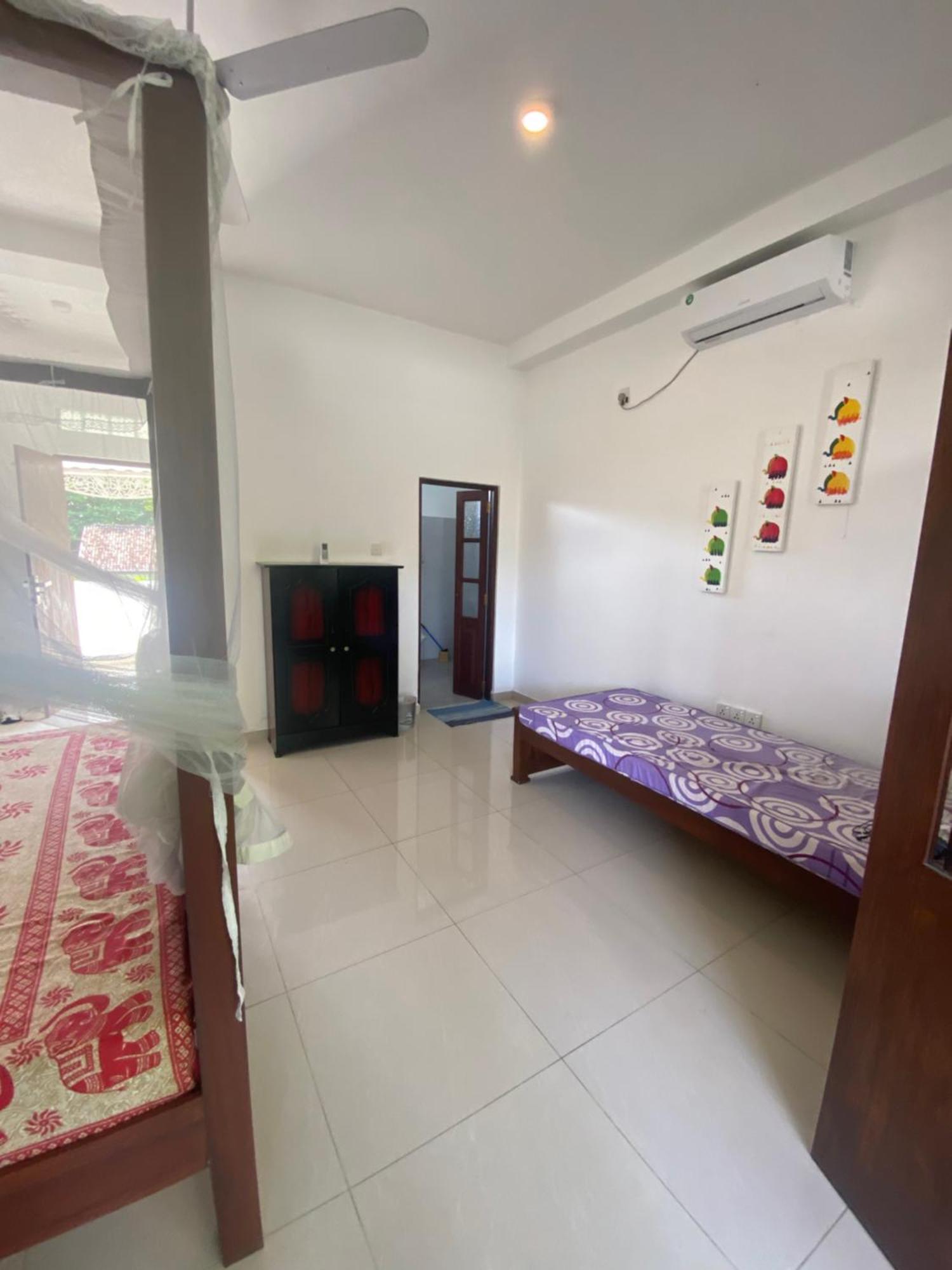 Araliya Suite Inn Hikkaduwa Ngoại thất bức ảnh