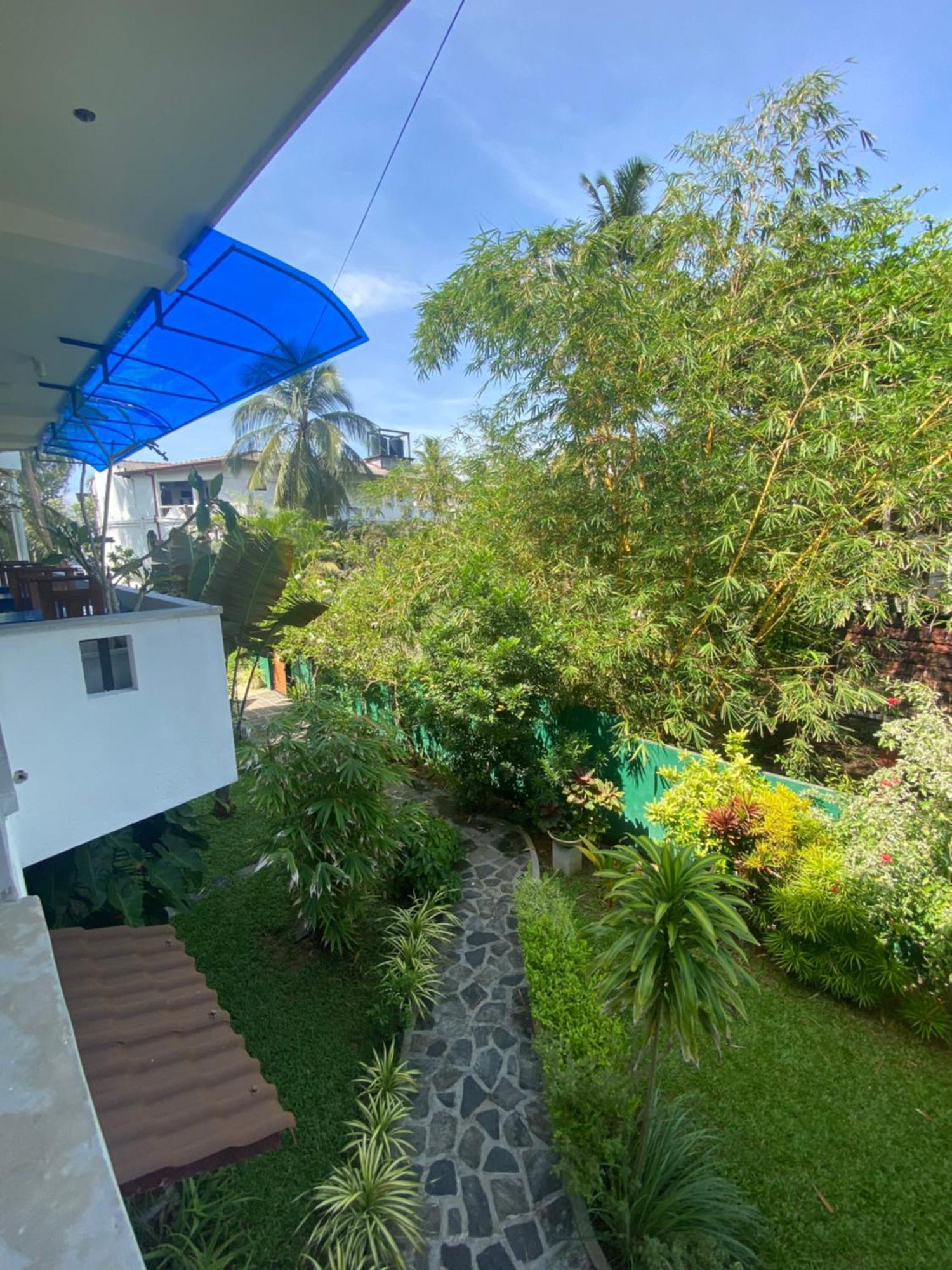 Araliya Suite Inn Hikkaduwa Ngoại thất bức ảnh