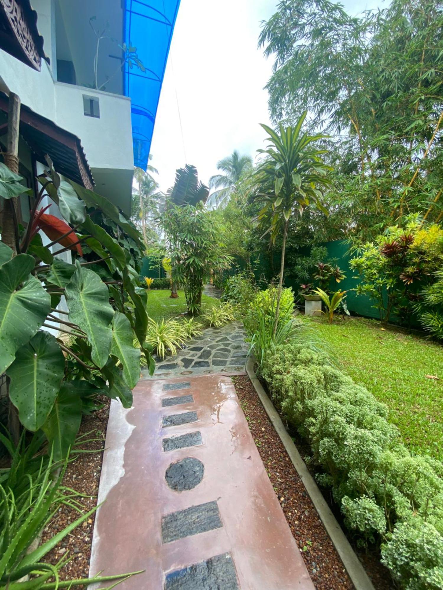 Araliya Suite Inn Hikkaduwa Ngoại thất bức ảnh