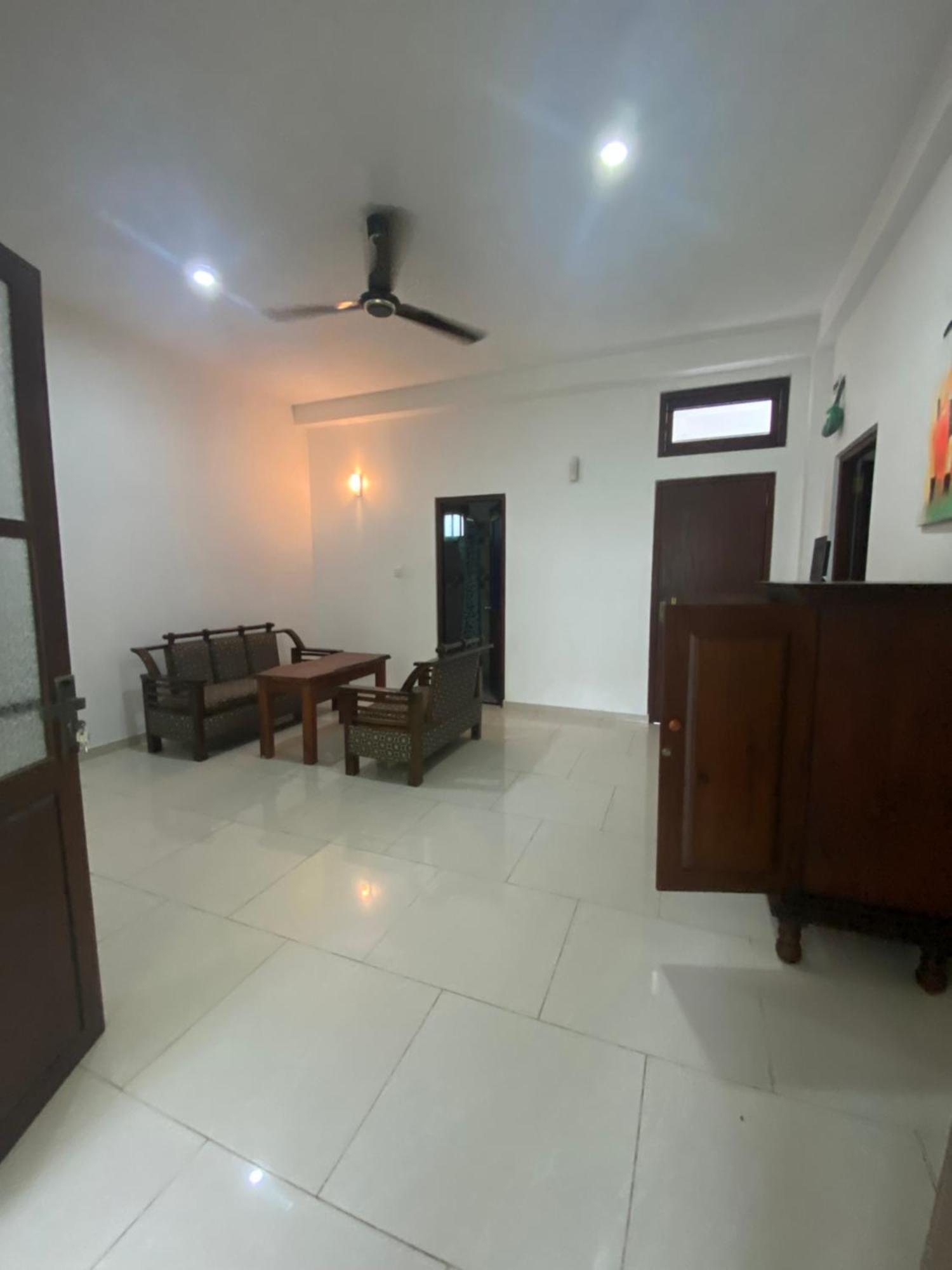 Araliya Suite Inn Hikkaduwa Ngoại thất bức ảnh